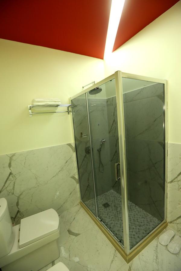 Hotel Vllaznia Shkodër エクステリア 写真