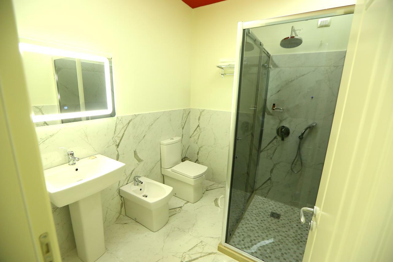 Hotel Vllaznia Shkodër エクステリア 写真