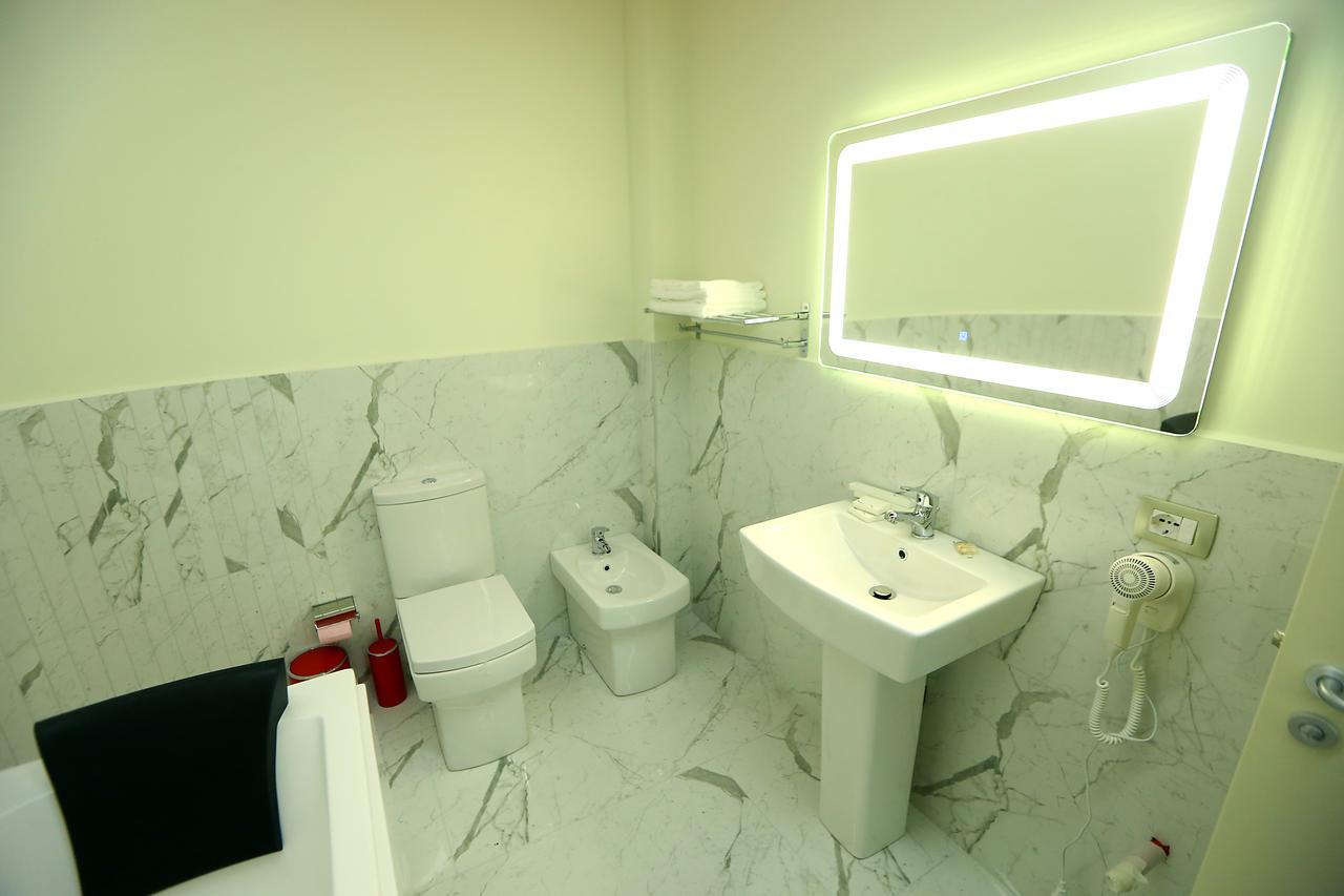 Hotel Vllaznia Shkodër エクステリア 写真
