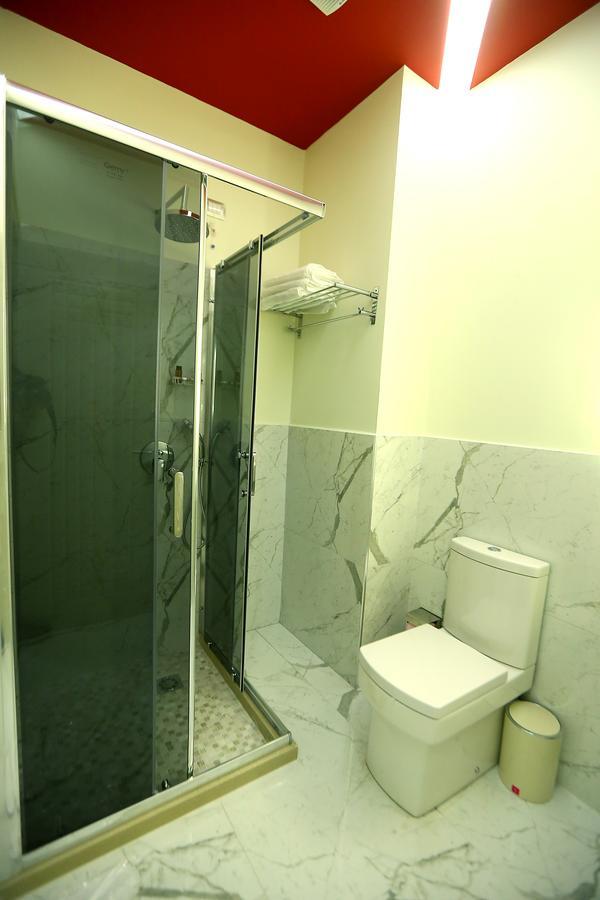 Hotel Vllaznia Shkodër エクステリア 写真