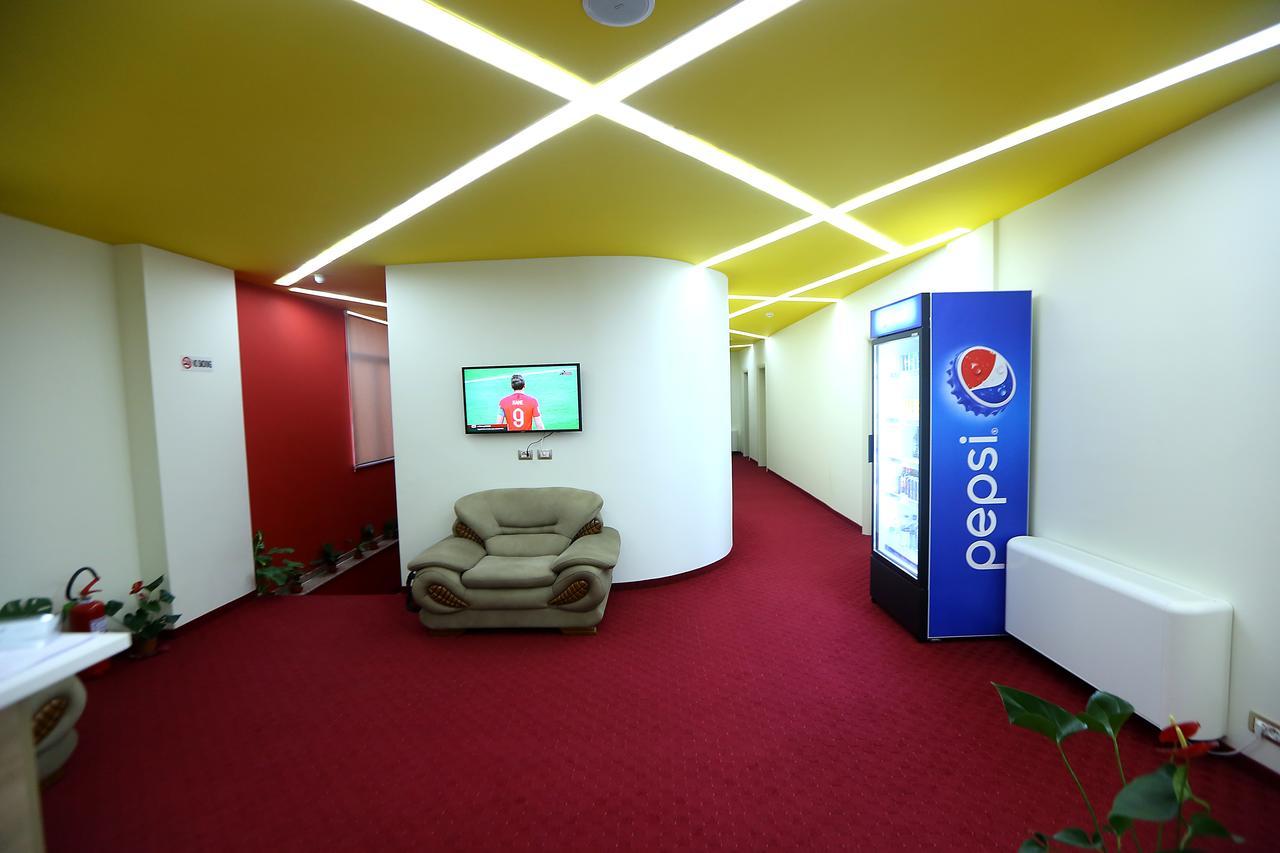 Hotel Vllaznia Shkodër エクステリア 写真